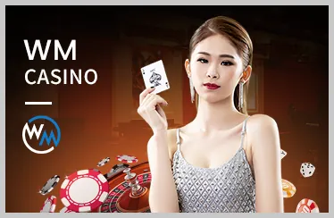 Bàn Poker với chip và lá bài